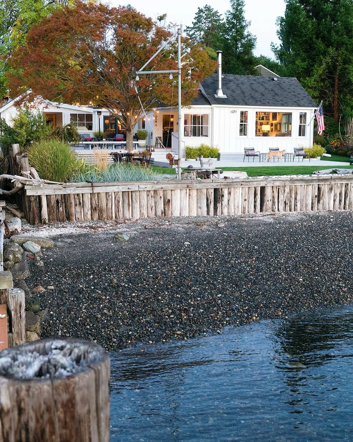 Cozy waterfront cottage home exterior