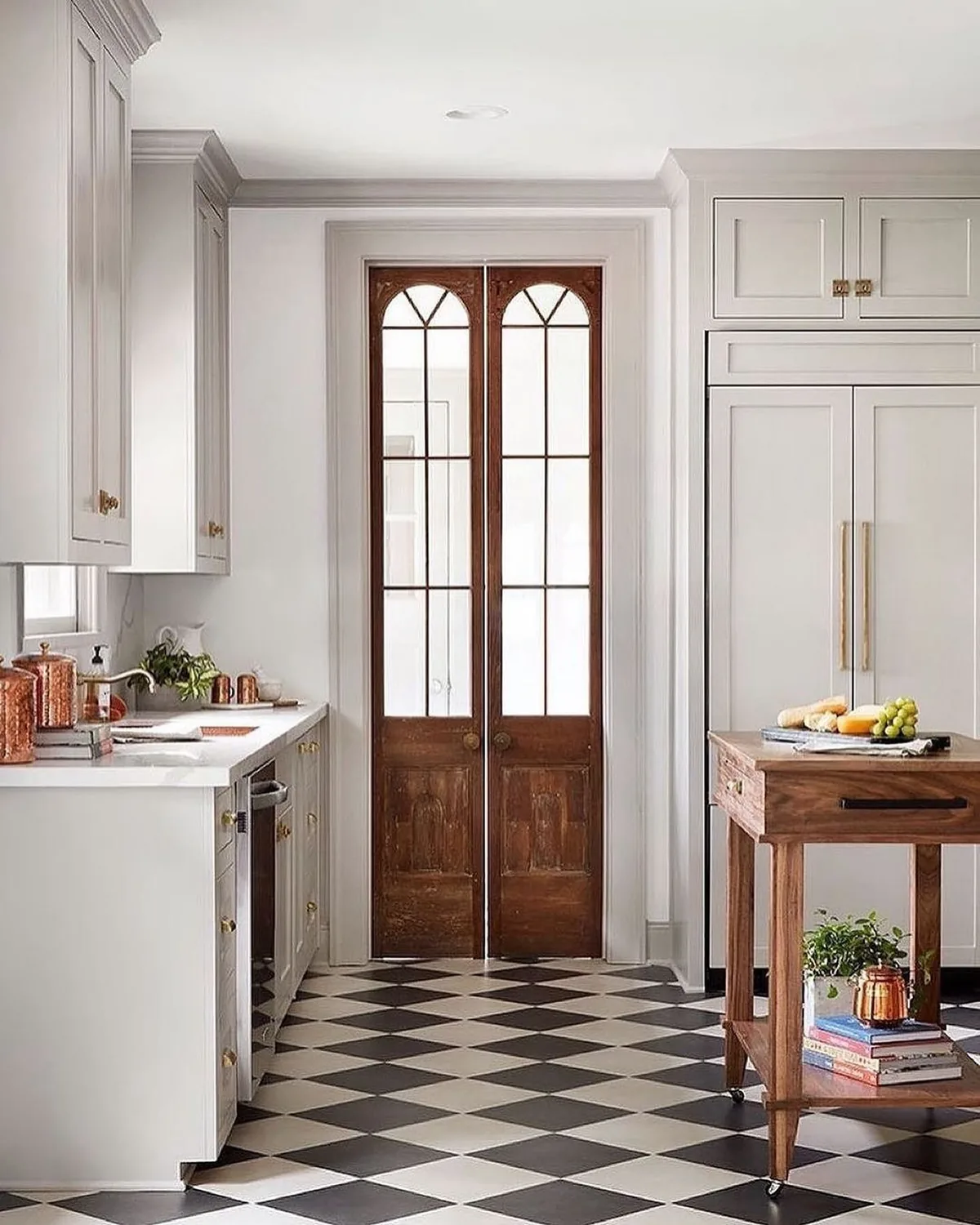 Black and white checkered kitchen floor