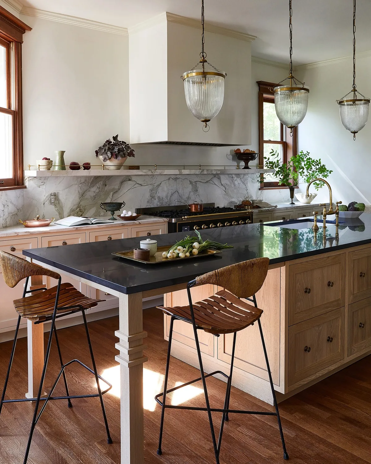 Cozy white kitchen island with decor